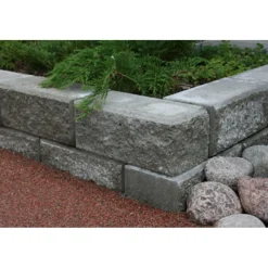 Citymuurikivi Lakka lohko/sileä kulma, musta 360x180x150mm