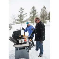Kaasugrilli Broil King Baron 490 4 poltinta sivukeitin
