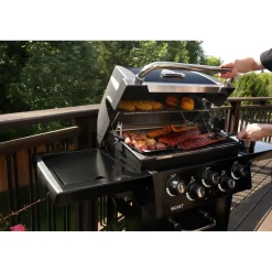 Kaasugrilli Broil King Signet 390 Shadow, 3 poltinta, sivukeitin, varraspaahdin