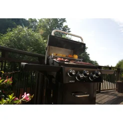 Kaasugrilli Broil King Signet 390 Shadow, 3 poltinta, sivukeitin, varraspaahdin