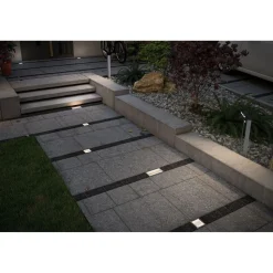 LED-maavalaisin aurinkokennolla Paulmann Aron, IP67, 3000K, liiketunnistin, valkoinen