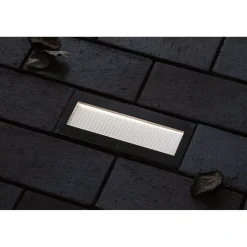LED-maavalaisin aurinkokennolla Paulmann Domenic, 8x20cm, IP67, 3000K, musta