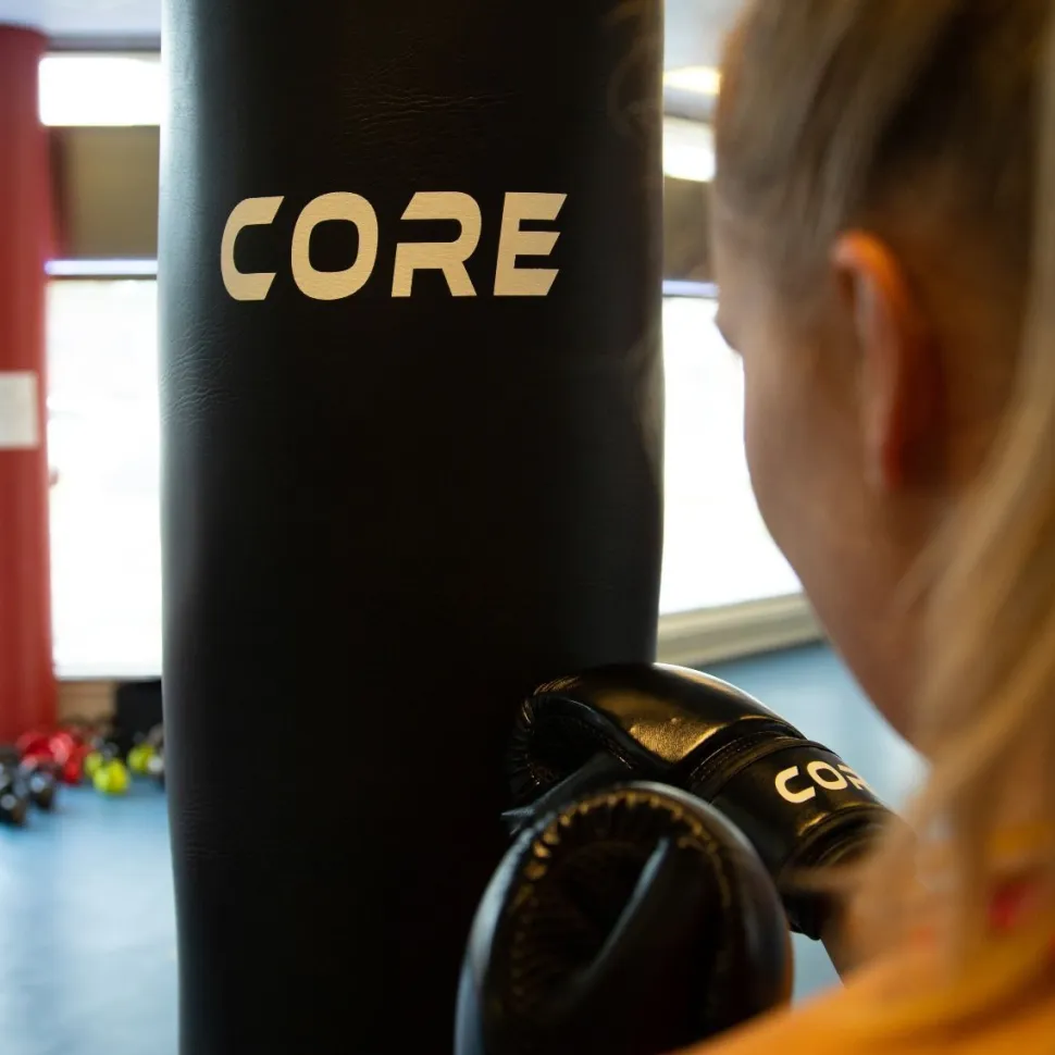 Nyrkkeilysäkki Core eri kokoja