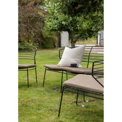 Oleskeluryhmä Venture Home Milano, musta alumiini/hiekka
