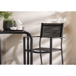 Parvekeryhmä Venture Home, 70x70cm beige Borneo-pöytä + 2 mustaa Copacabana-tuolia