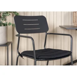 Parvekeryhmä Venture Home, 70x70cm Way-pöytä + 2 vihreää Nicke-tuolia