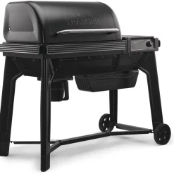 Pellettigrilli Traeger Woodridge, musta