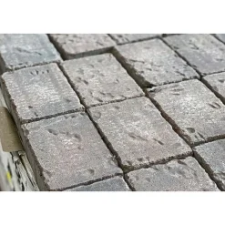 Pihakivi Rudus Kartanonupu 60 viisteetön 207x137x60 mm profiloitu antiikki ruska