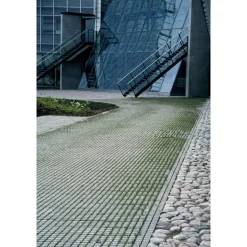Pihakivi Rudus Nurmikivi 278x138x80 mm sileä musta