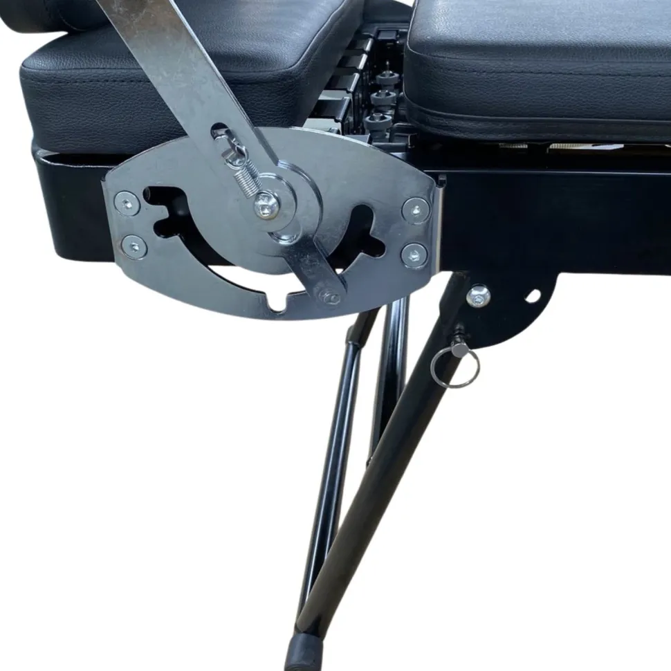 Pilateslaite AOT Reformer R2 musta