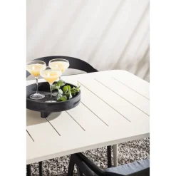 Ruokailuryhmä ulos Venture Home, beige Lina-pöytä 200x90cm + 6 mustaa Slit-tuolia