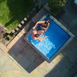 Ulkoporeallas Wave Spa Garda, 6 hlöä, 90 suutinta, WiFi, neliö, koottava, musta
