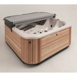 Ulkoporeallas Wellspa Honolulu Premium 6 hlöä 43 suutinta eri värejä